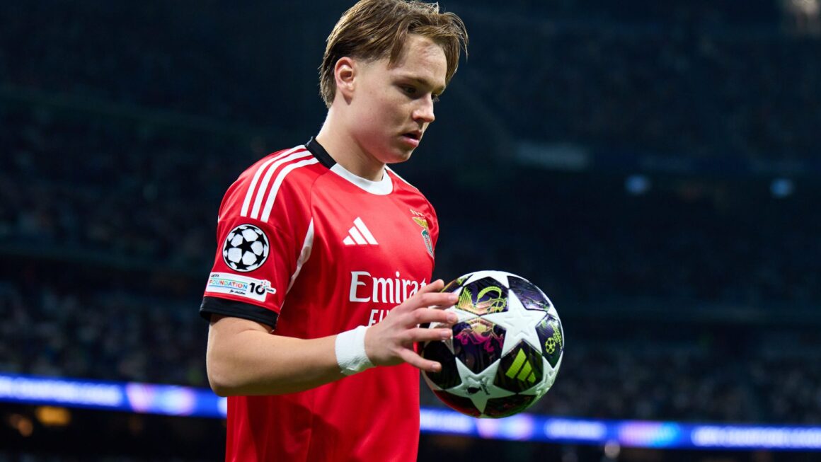 Barcelona Target Benfica’s 21-Year-Old Winger in Summer